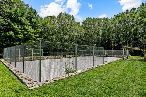 Tiny photo for 104 Dans Highway, New Canaan, CT 06840 (MLS # 24103956)