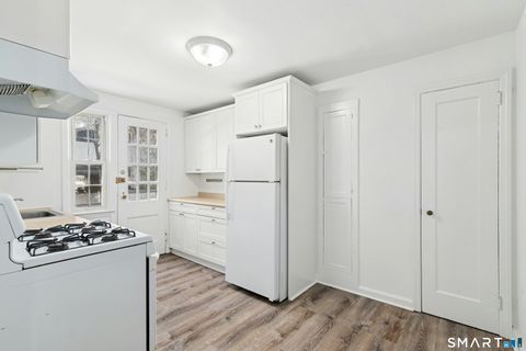 Tiny photo for 2475 Summer Street #APT 2I, Stamford, CT 06905 (MLS # 24146970)