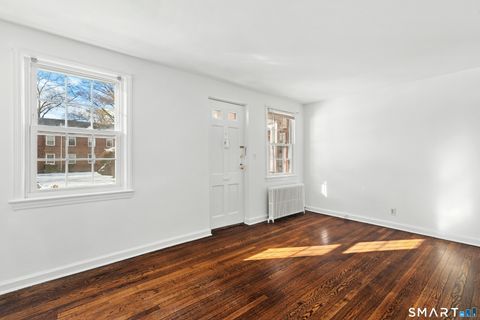 Tiny photo for 2475 Summer Street #APT 2I, Stamford, CT 06905 (MLS # 24146970)