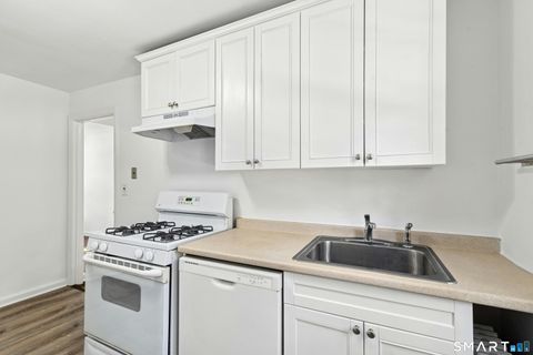 Tiny photo for 2475 Summer Street #APT 2I, Stamford, CT 06905 (MLS # 24146970)