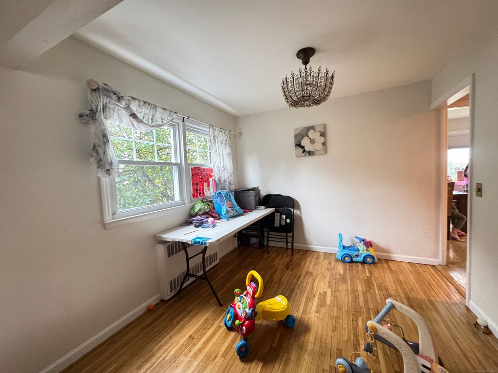 Photo of 20 Oak Ridge Gate, Danbury, CT 06810 (MLS # 24142197)