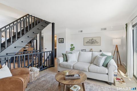 Tiny photo for 4 Pebblestone Circle #4, Suffield, CT 06078 (MLS # 24150124)