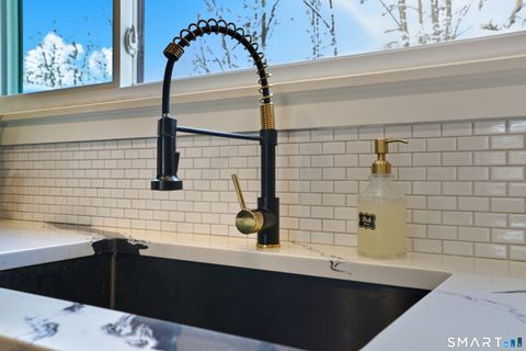 Tiny photo for 4 Pebblestone Circle #4, Suffield, CT 06078 (MLS # 24150124)