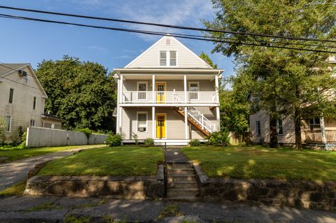 Photo of 62 Lincoln Avenue, Torrington, CT 06790 (MLS # 24153460)