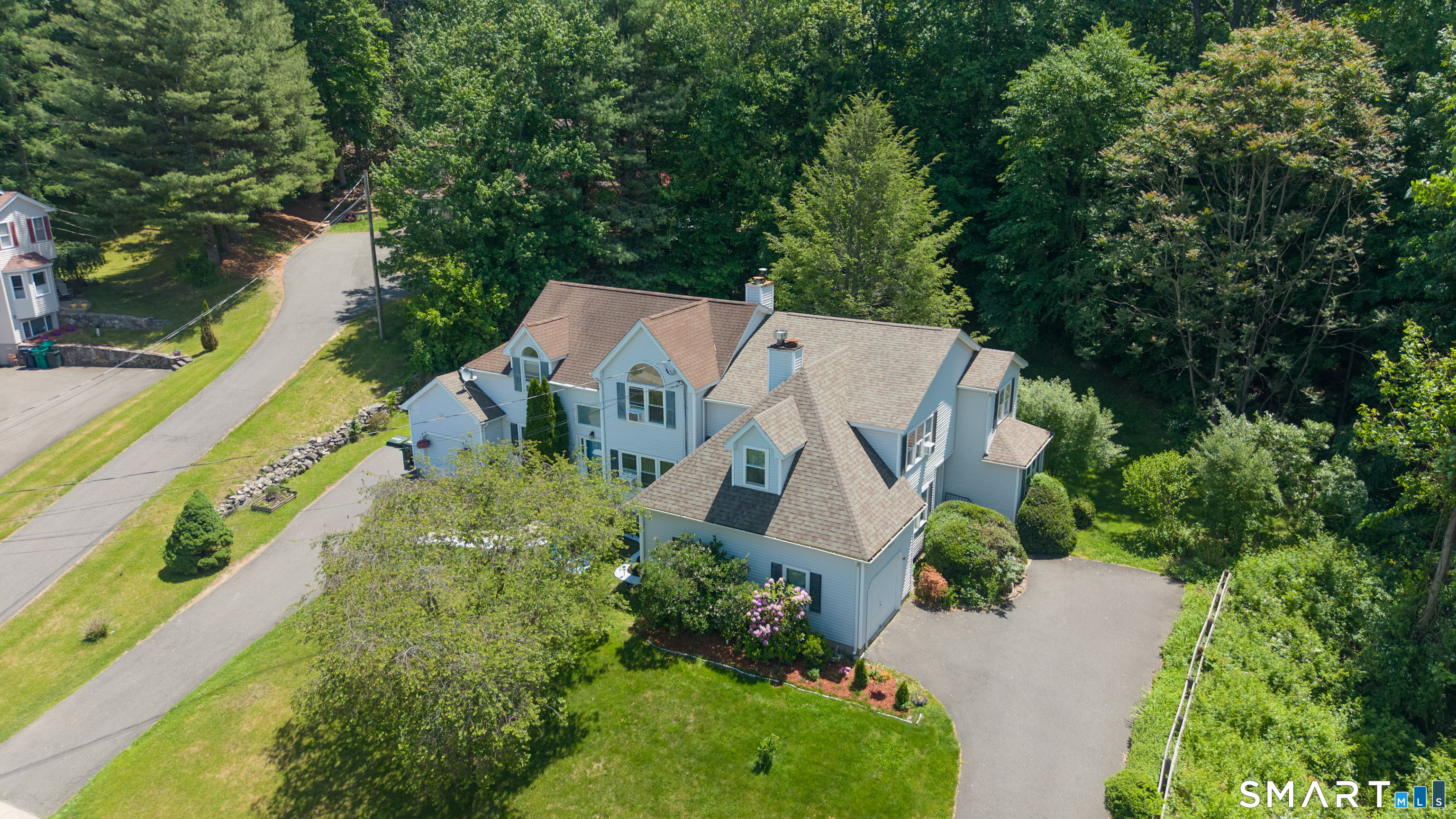 6 Warren Drive 6