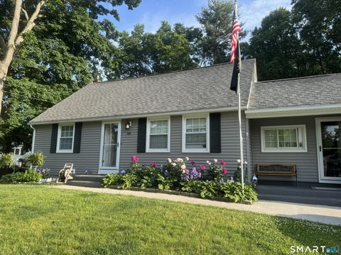 38 Vernon Road Enfield CT 06082