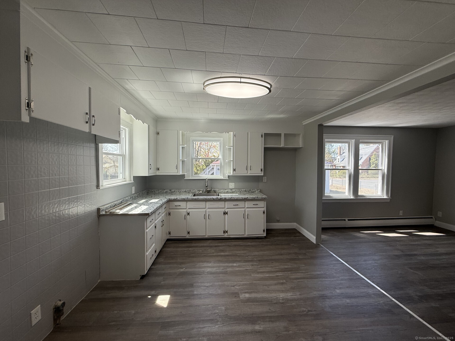 East Hartford, Connecticut 06118, United States, 3 Bedrooms Bedrooms, ,1 BathroomBathrooms,Residential,Active,112953