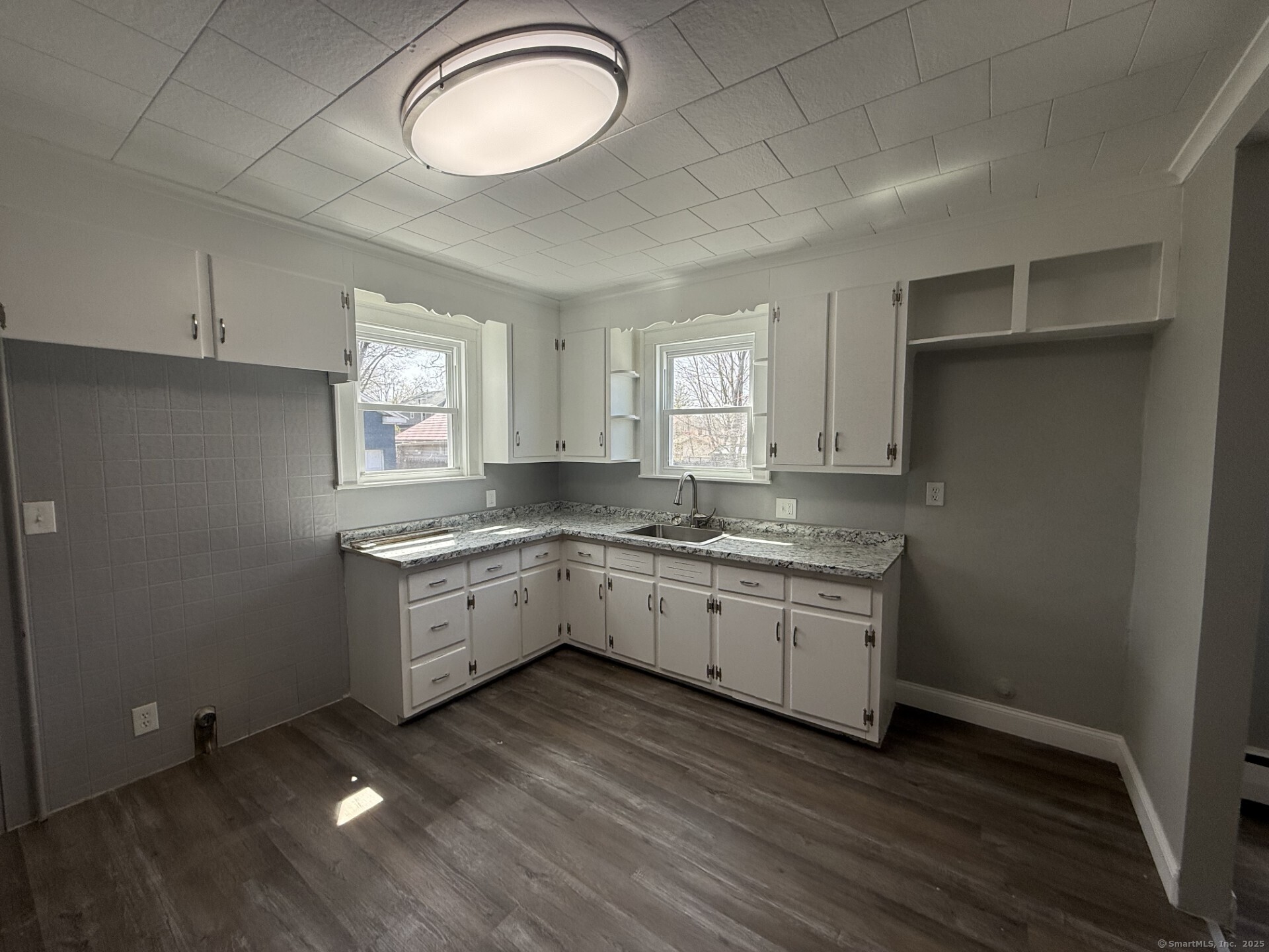 East Hartford, Connecticut 06118, United States, 3 Bedrooms Bedrooms, ,1 BathroomBathrooms,Residential,Active,112953