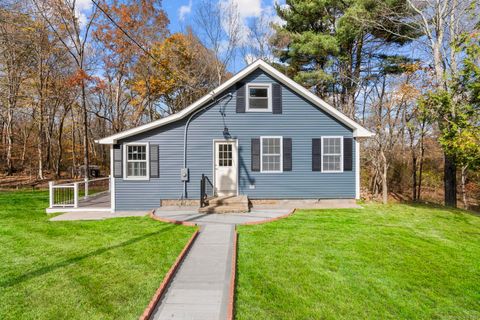 Photo of 15 Towner Lane, Oxford, CT 06478 (MLS # 24134596)
