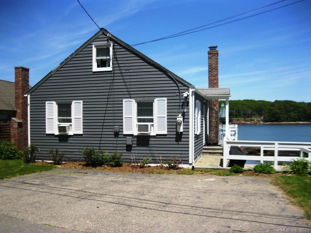 11 Stanhope Avenue