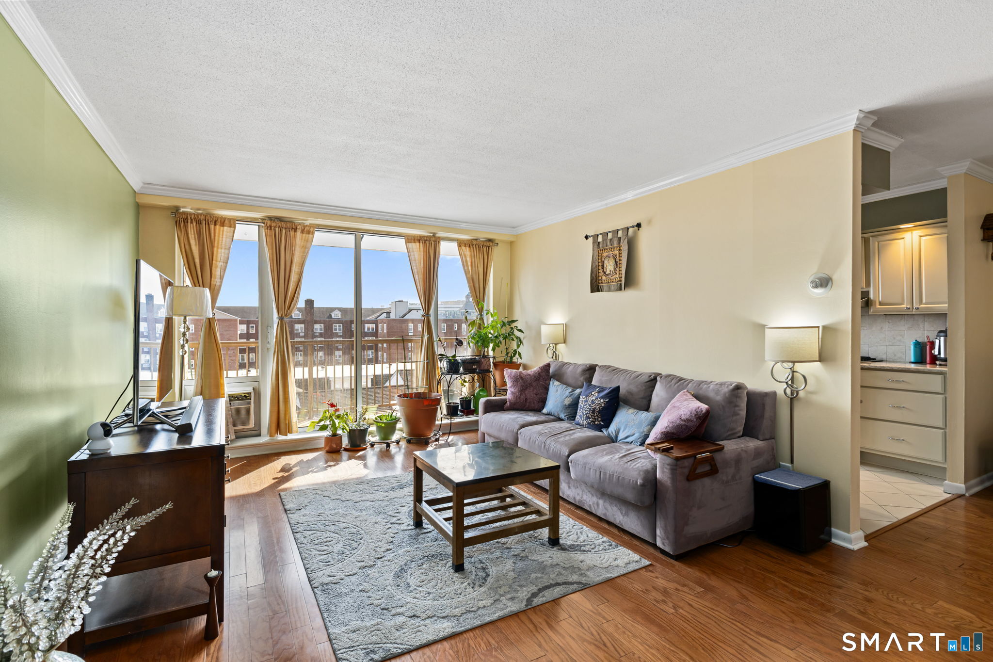 65 Glenbrook Road APT 6C