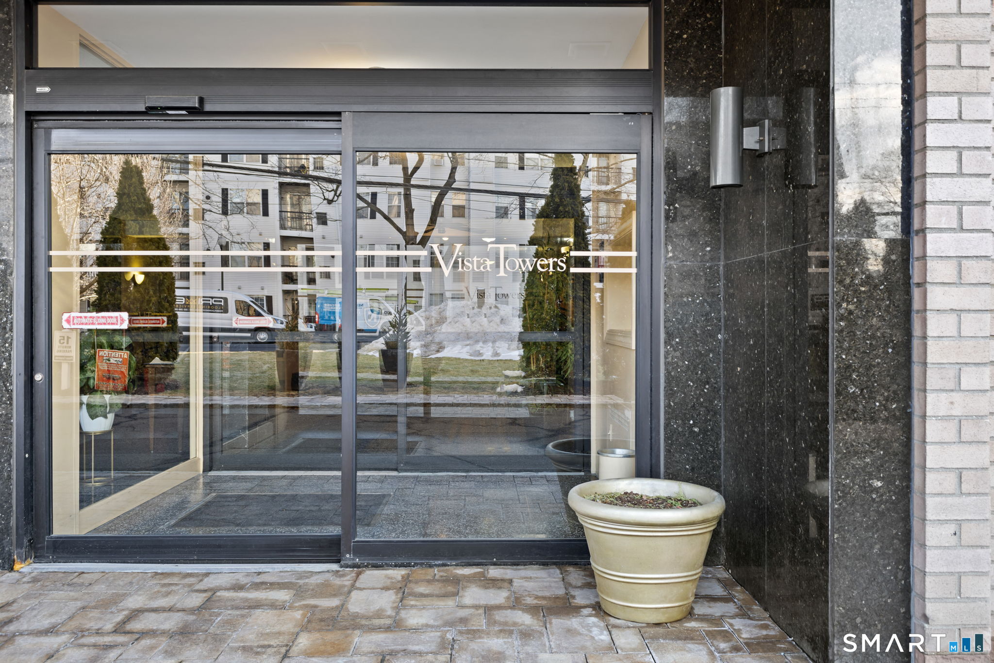 65 Glenbrook Road APT 6C