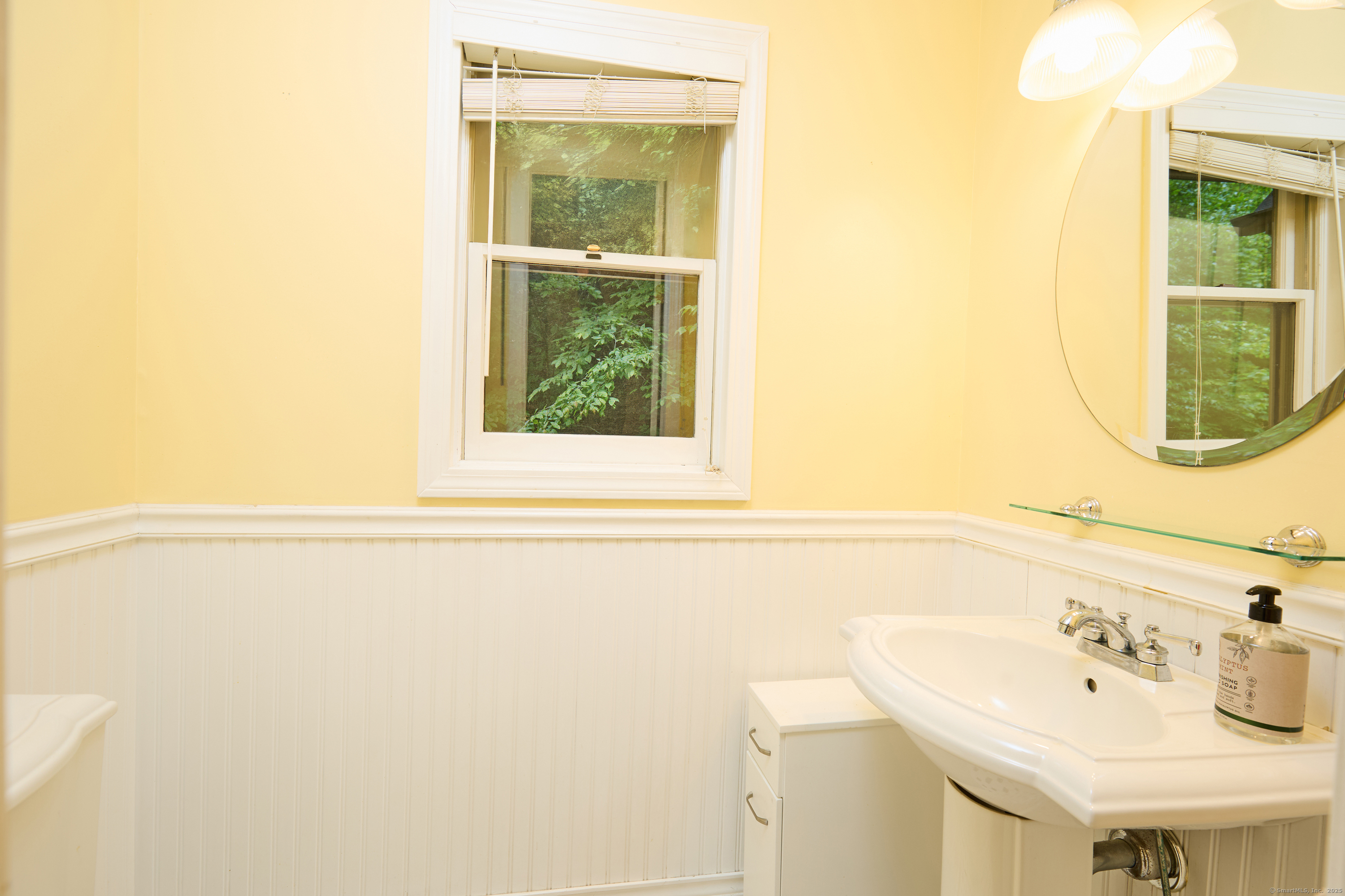 581 Oxford Road, Oxford, Connecticut image 11