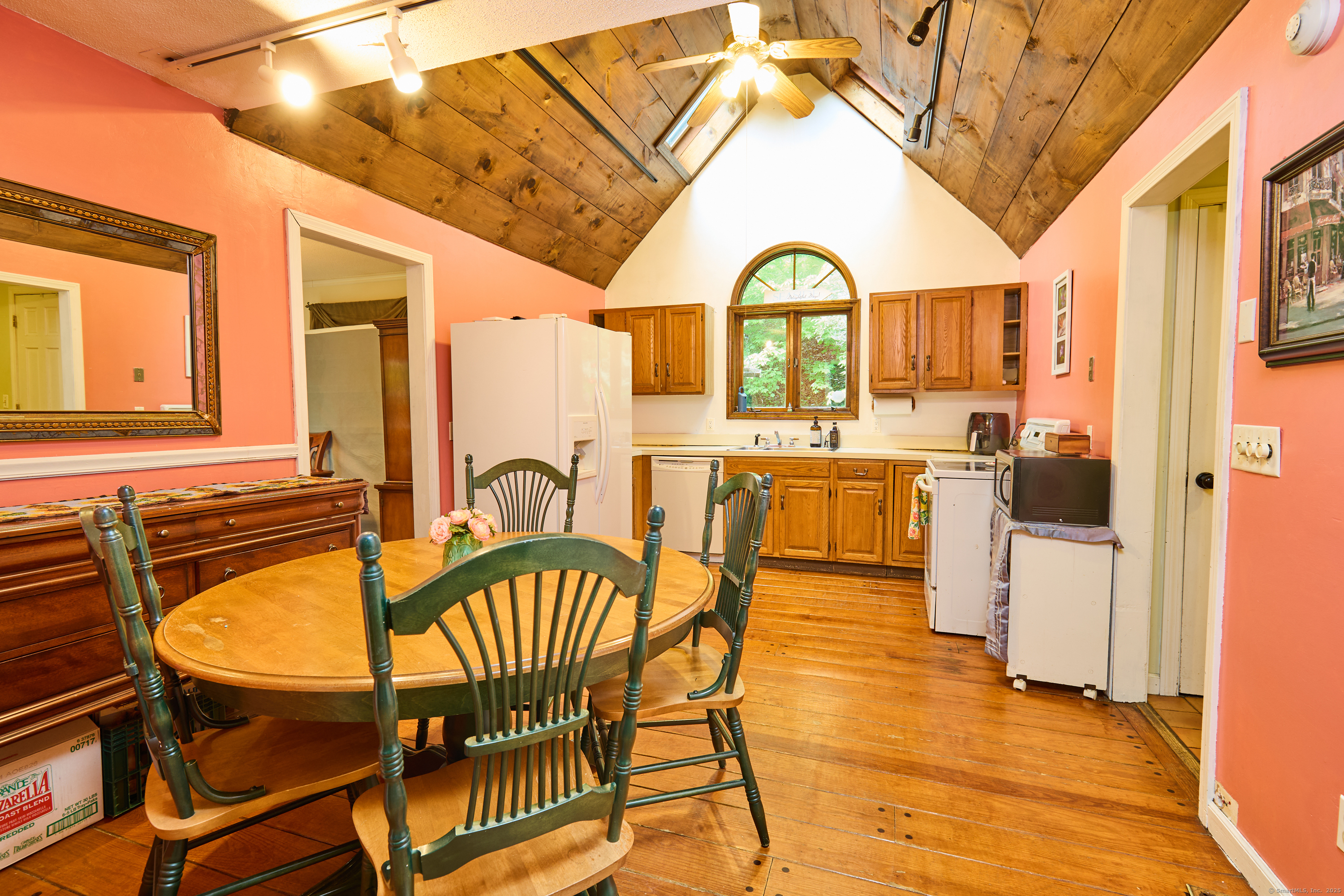 581 Oxford Road, Oxford, Connecticut image 6