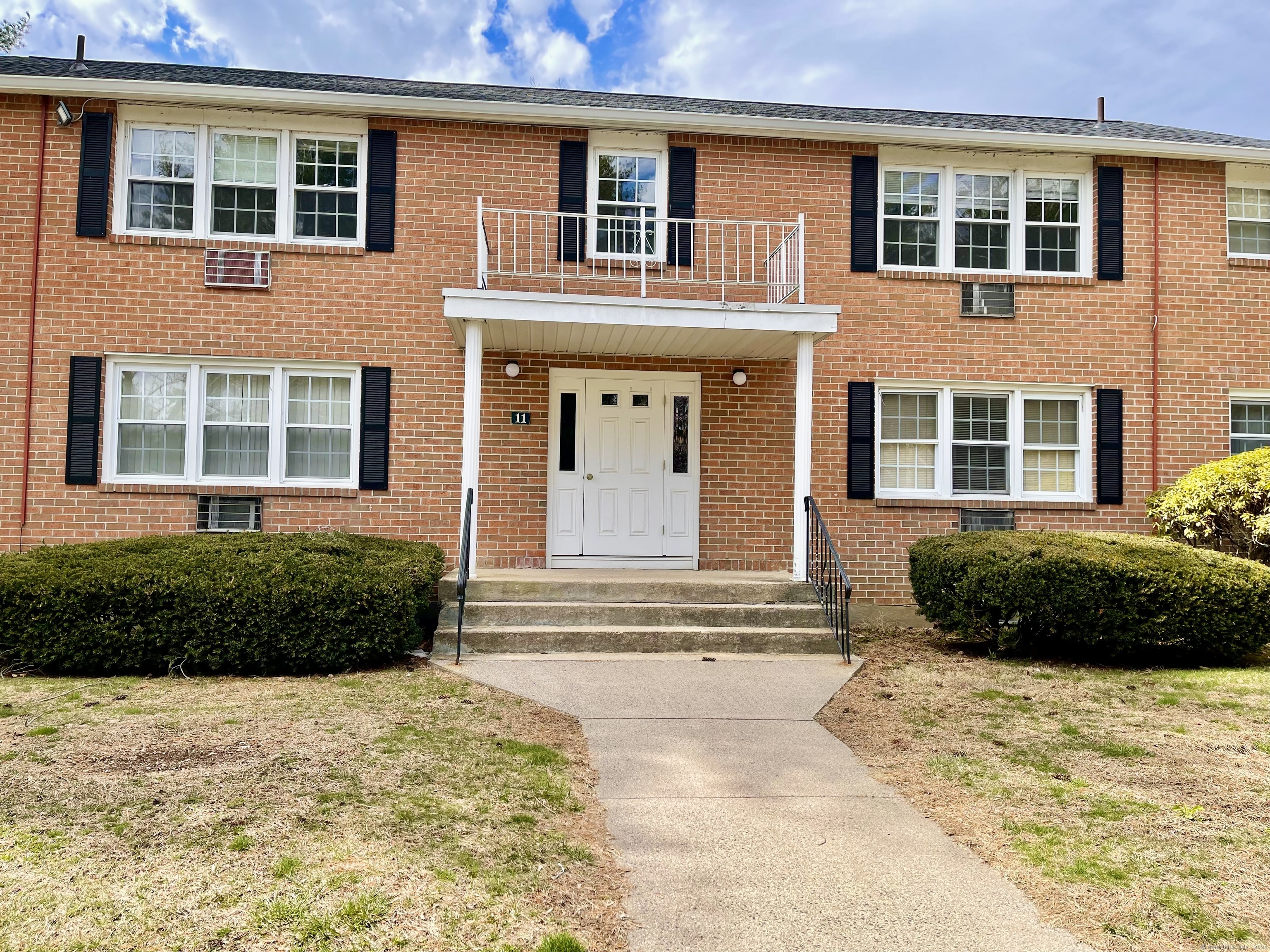 Farmington, Connecticut 06032, United States, 1 Bedroom Bedrooms, ,1 BathroomBathrooms,Residential,Active,162730