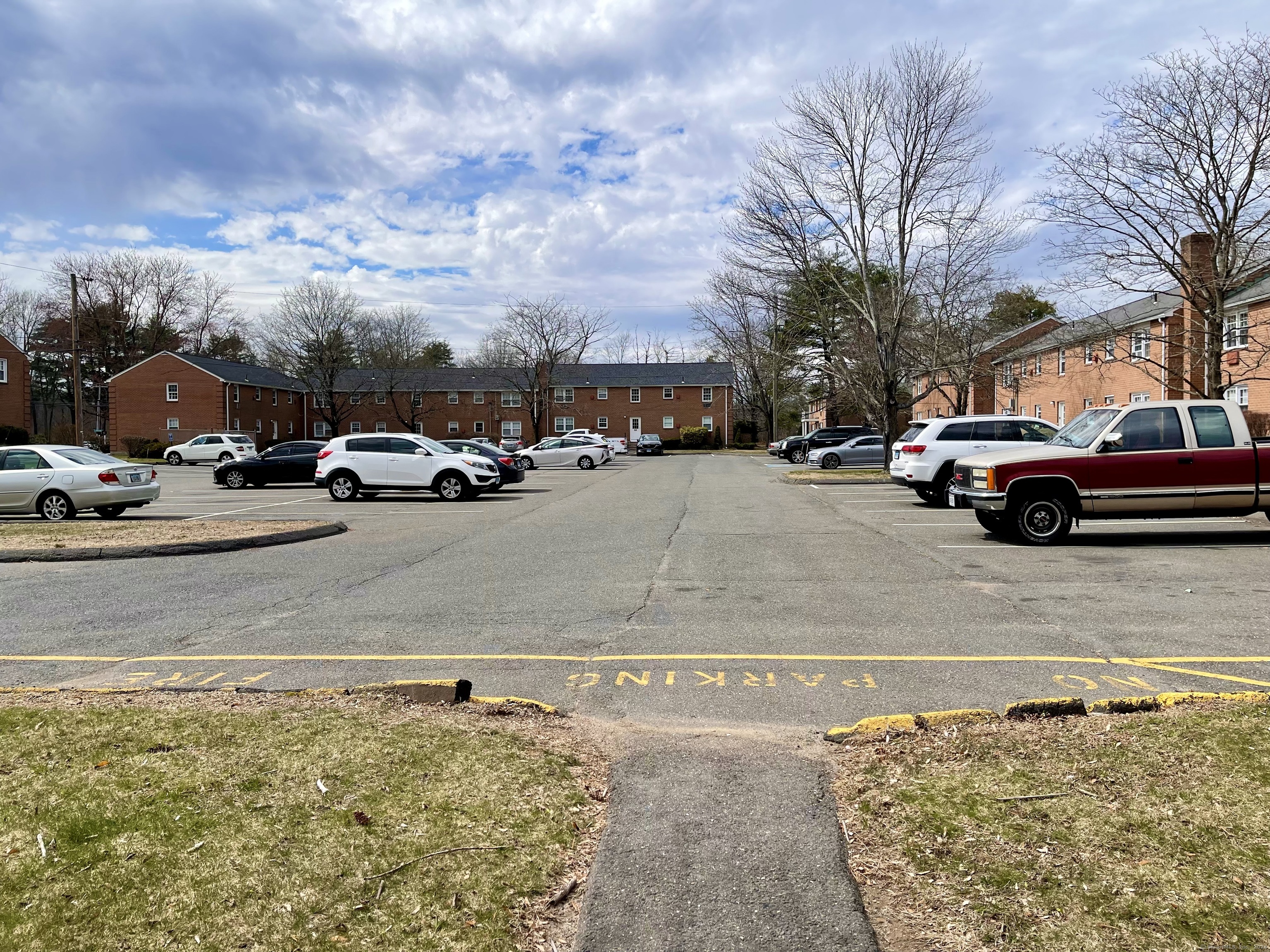 Farmington, Connecticut 06032, United States, 1 Bedroom Bedrooms, ,1 BathroomBathrooms,Residential,Active,162730