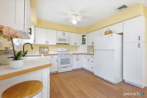 Tiny photo for 21 Apple Way, Madison, CT 06443 (MLS # 24150401)