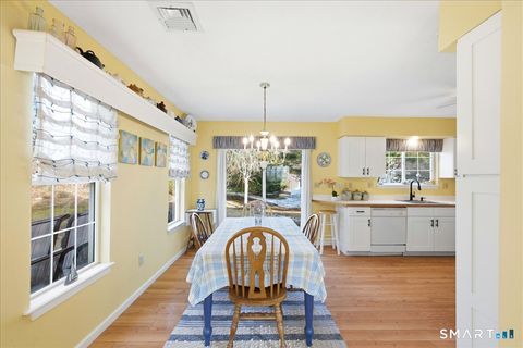 Tiny photo for 21 Apple Way, Madison, CT 06443 (MLS # 24150401)