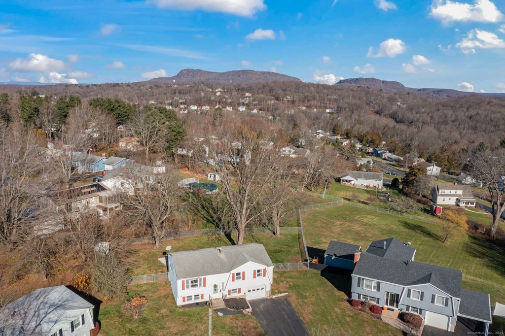 Photo of 80 Sunrise Hill, Meriden, CT 06451 (MLS # 24142997)