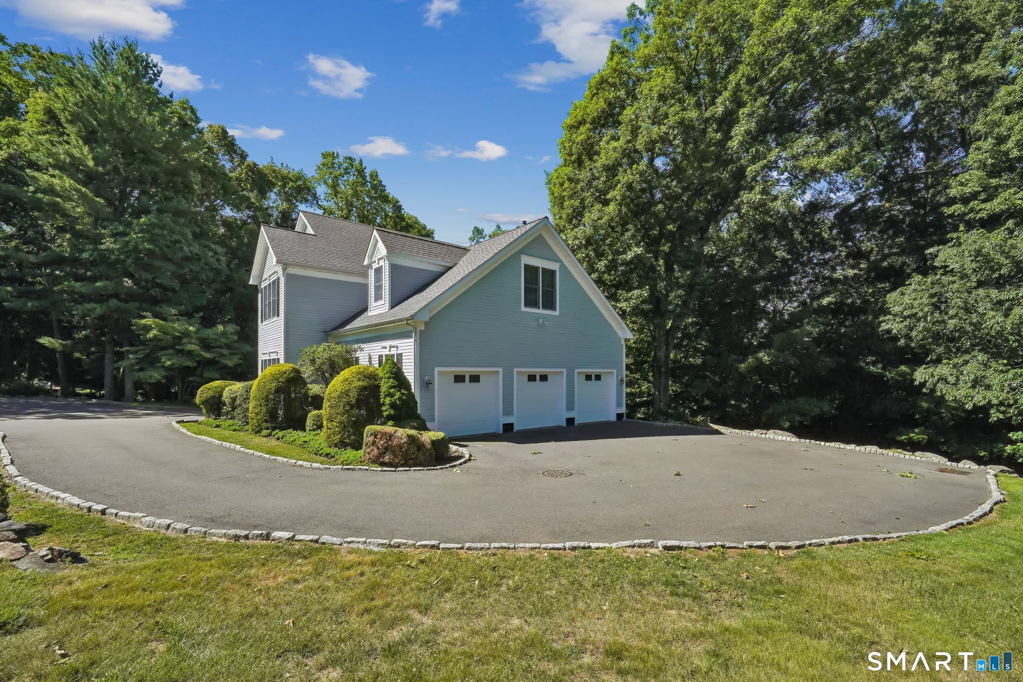 132 East Hunting Ridge Road