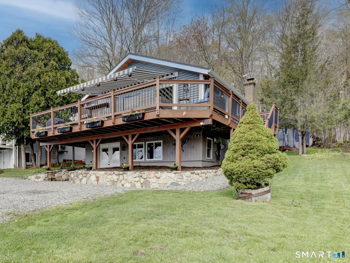 107 North Shore Road