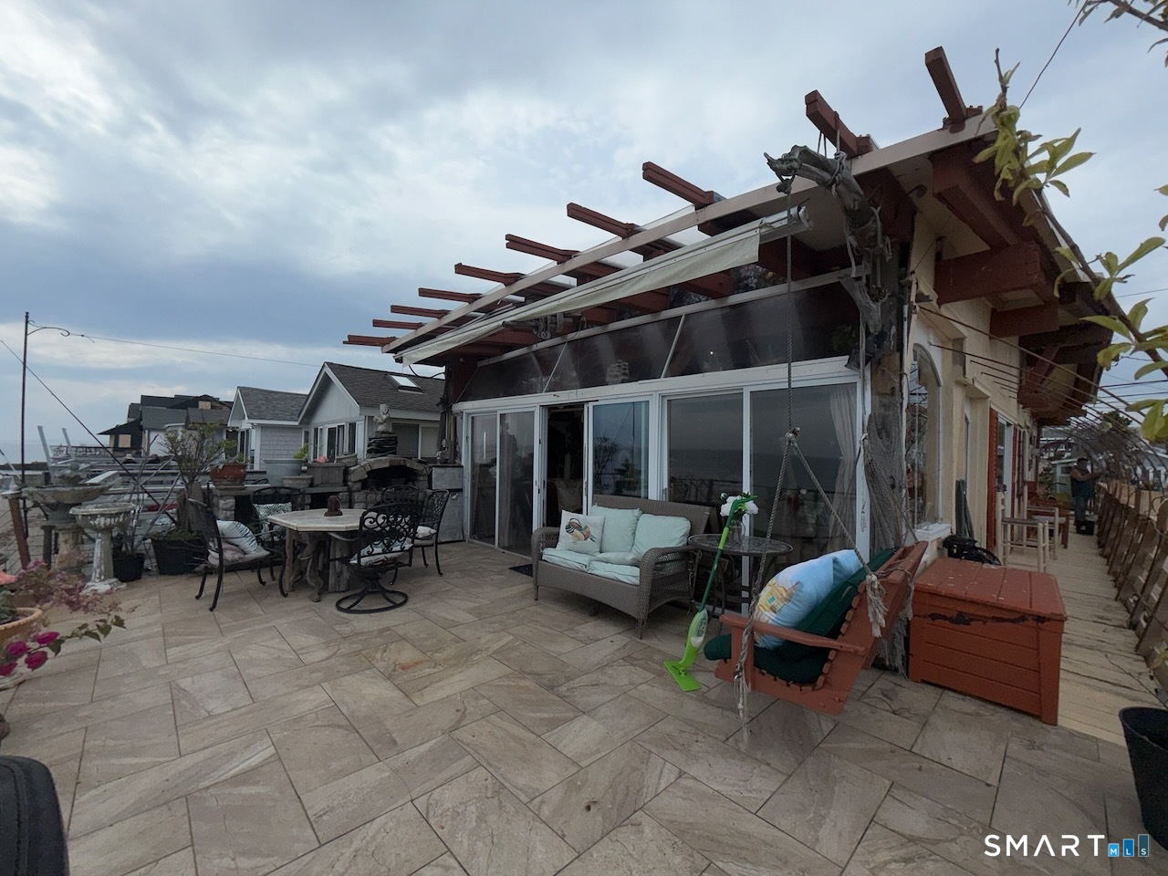 15 Shoreline Drive 15