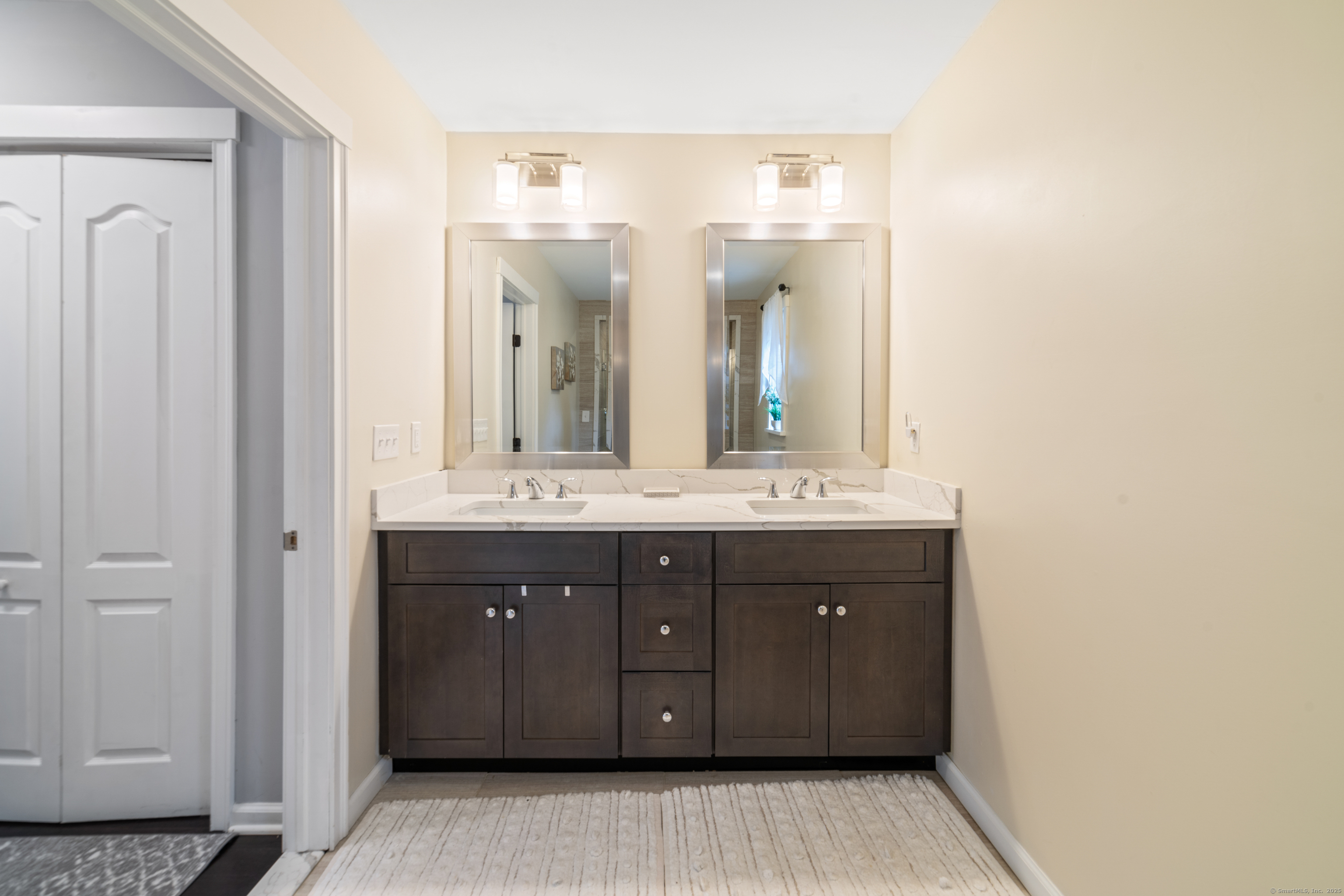 60 Bridle Trail Drive, Naugatuck, Connecticut image 34