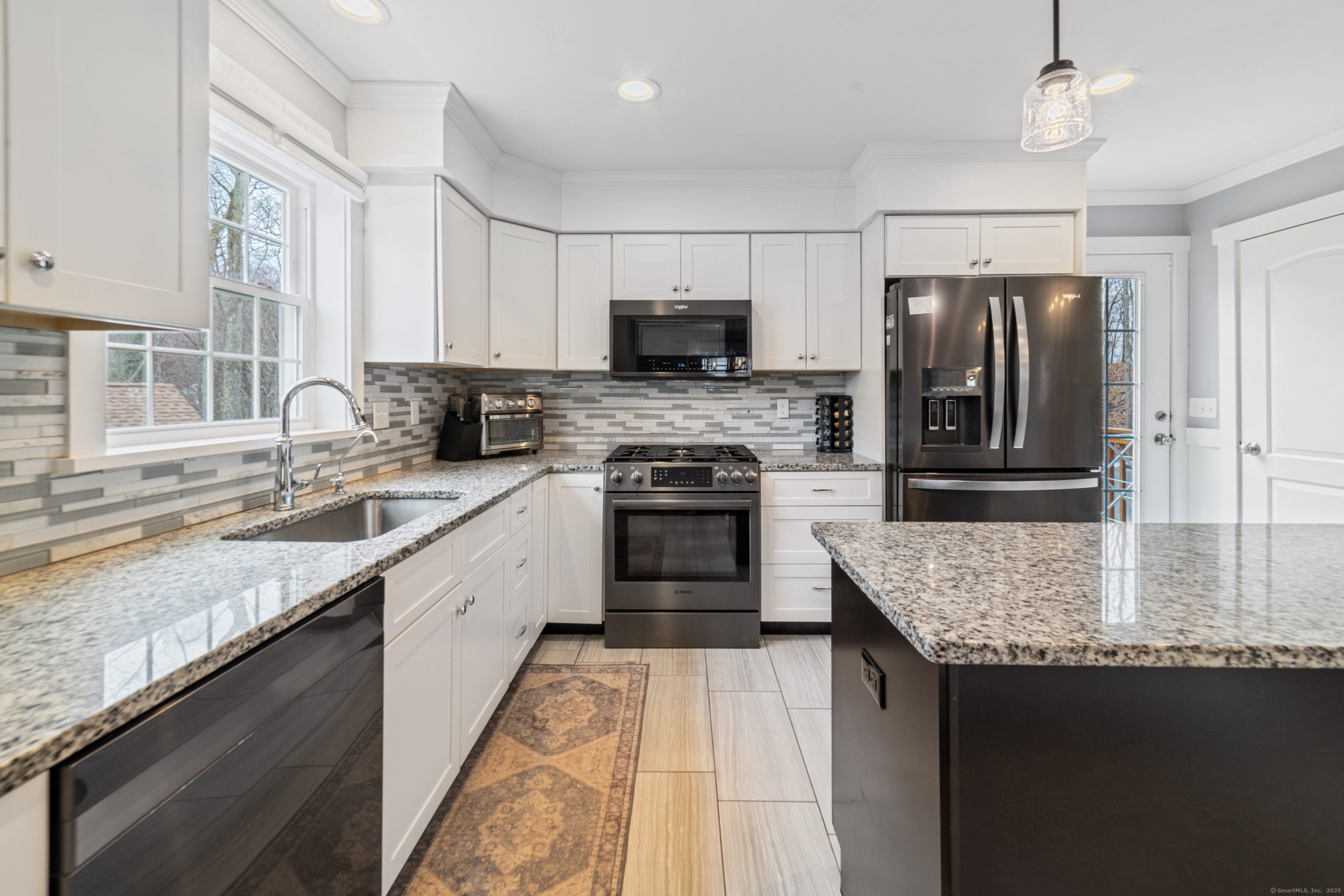 60 Bridle Trail Drive, Naugatuck, Connecticut image 4