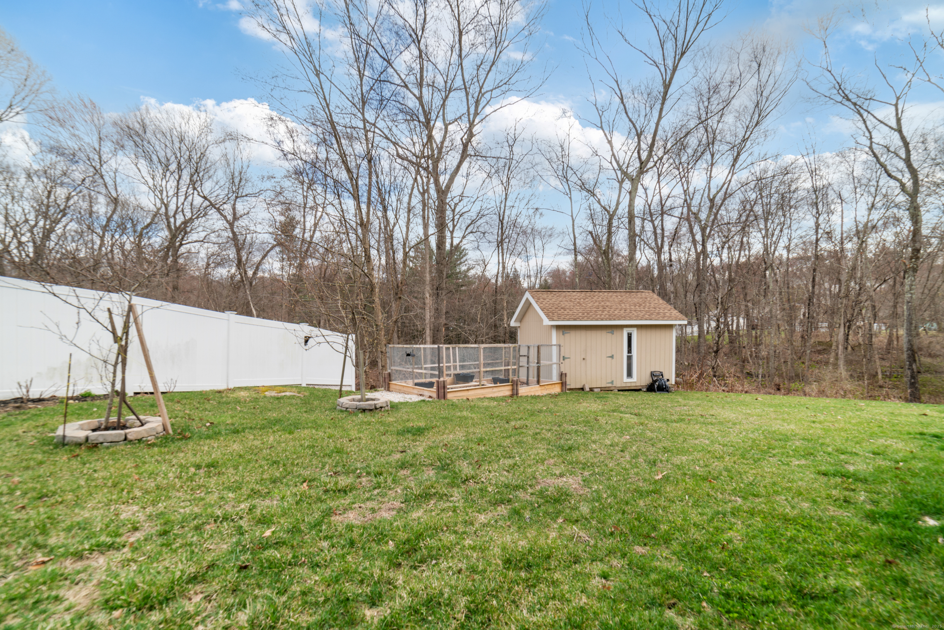 60 Bridle Trail Drive, Naugatuck, Connecticut image 38