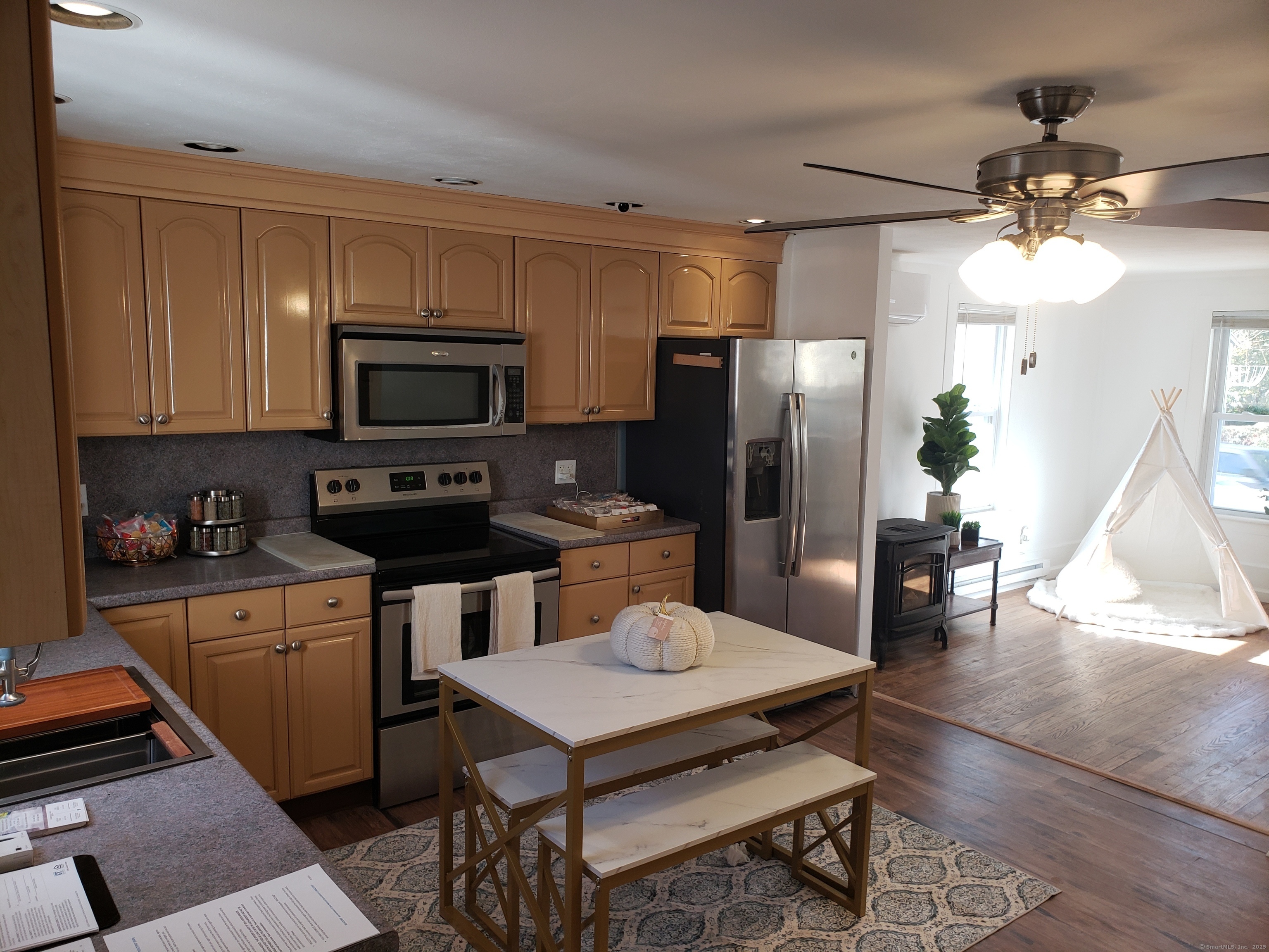 96 Red Mountain Avenue, Torrington, Connecticut image 8