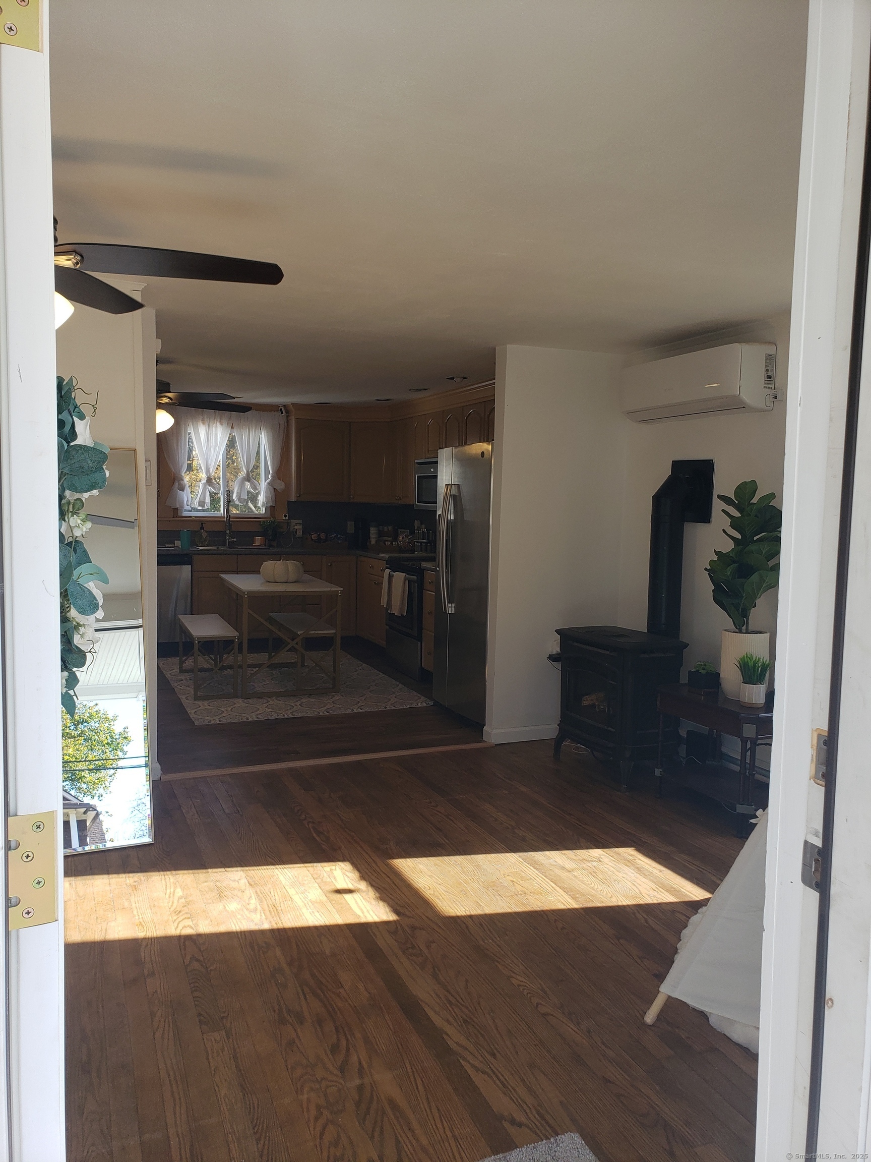 96 Red Mountain Avenue, Torrington, Connecticut image 4