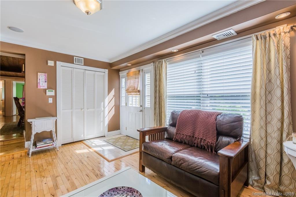 351 West Mountain Road