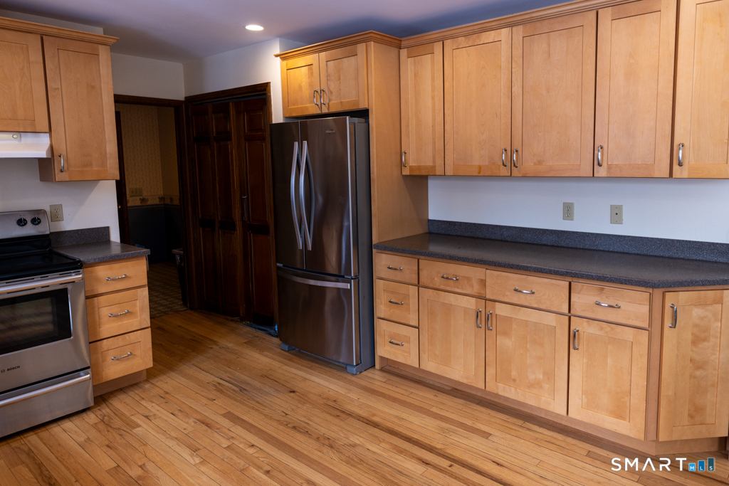 7 Hickory Hill Drive