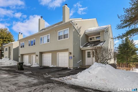 Photo of 312 Carlton Lane #312, Rocky Hill, CT 06067 (MLS # 24154353)