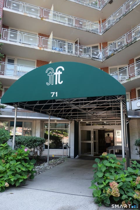 Condo For Sale - 71 Strawberry Hill Avenue #507<br/> Fairfield County, Stamford, CT 06902