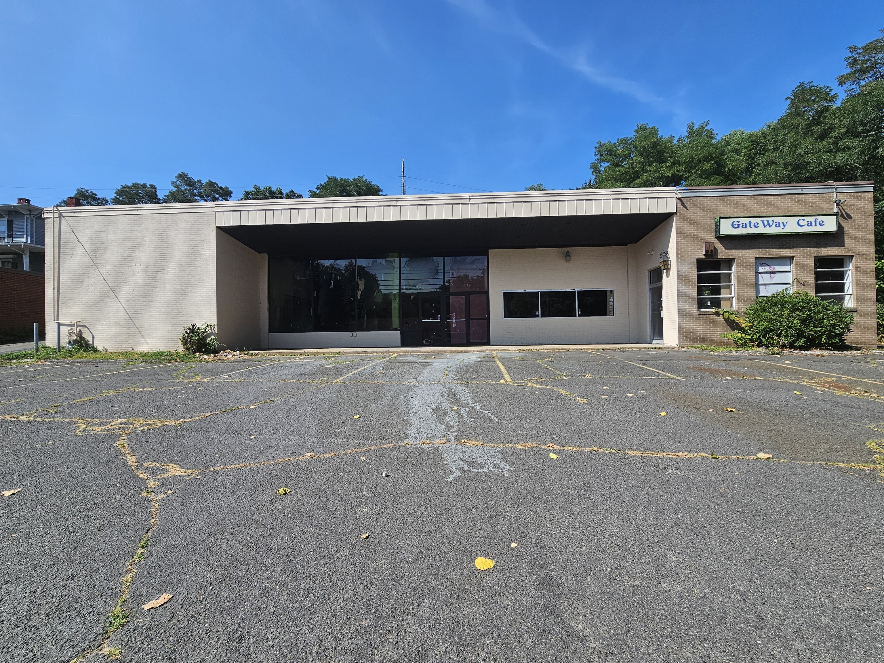 209 Riverside Avenue