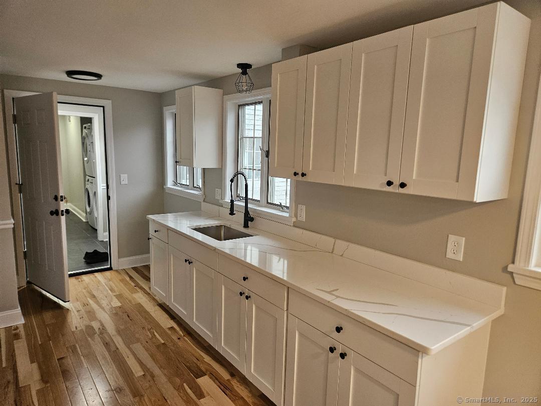 Rental Property at Great Hill Road, Oxford, Connecticut - Bedrooms: 2 
Bathrooms: 1 
Rooms: 4  - $3,000 MO.