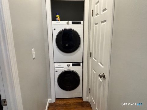 Tiny photo for 56 Townsend Avenue #1, New Haven, CT 06512 (MLS # 24144727)