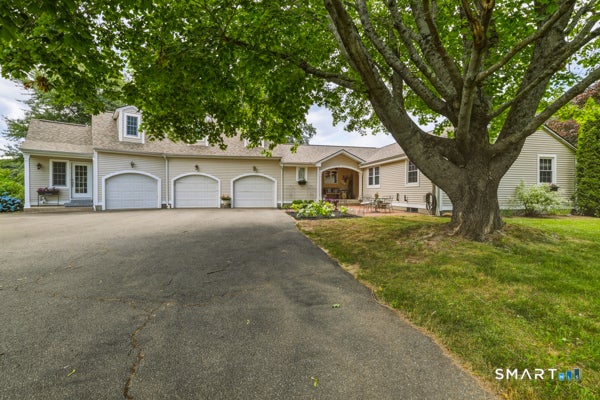 571 Woodland Street