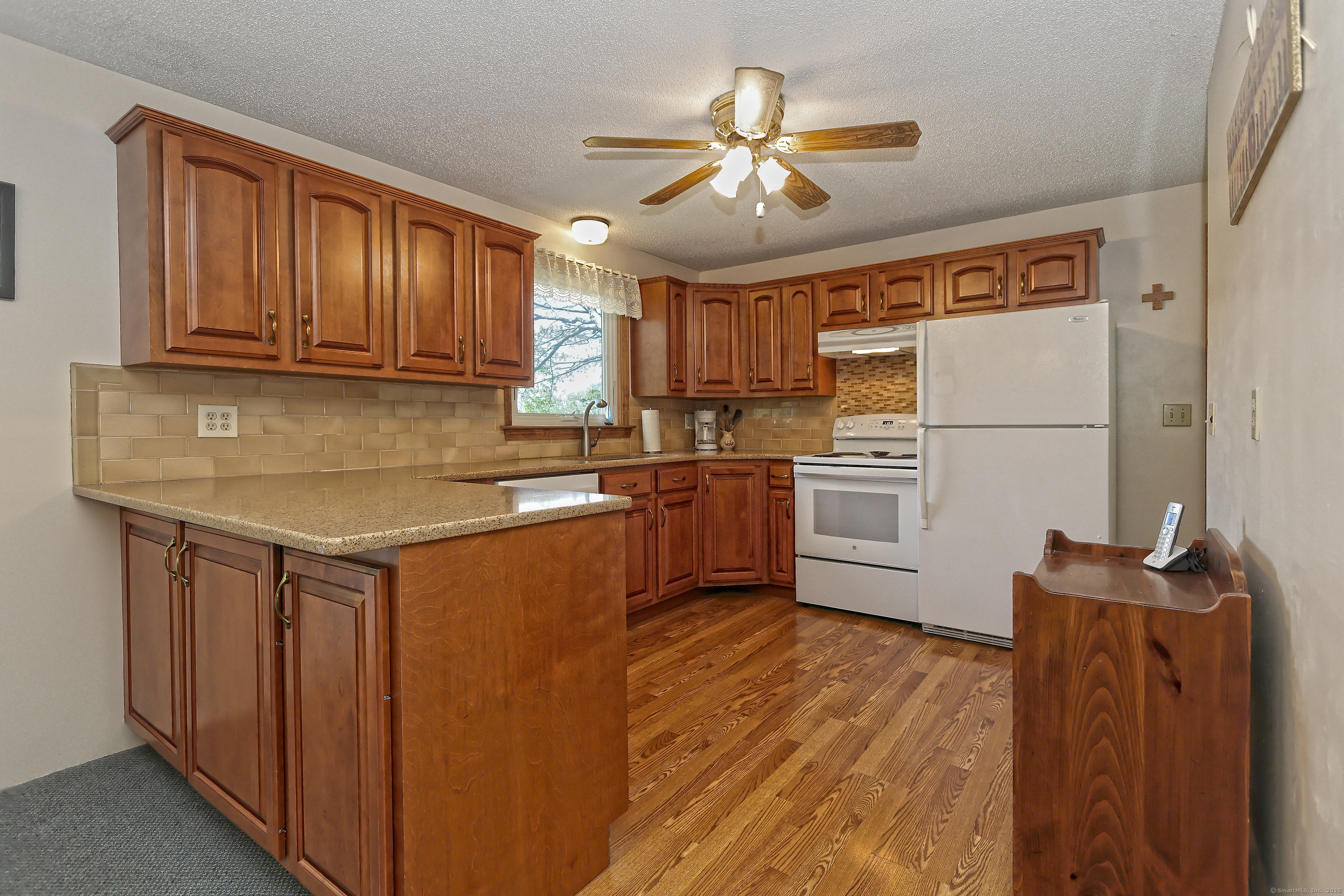 9 Frankie Lane, Plymouth, Connecticut image 20