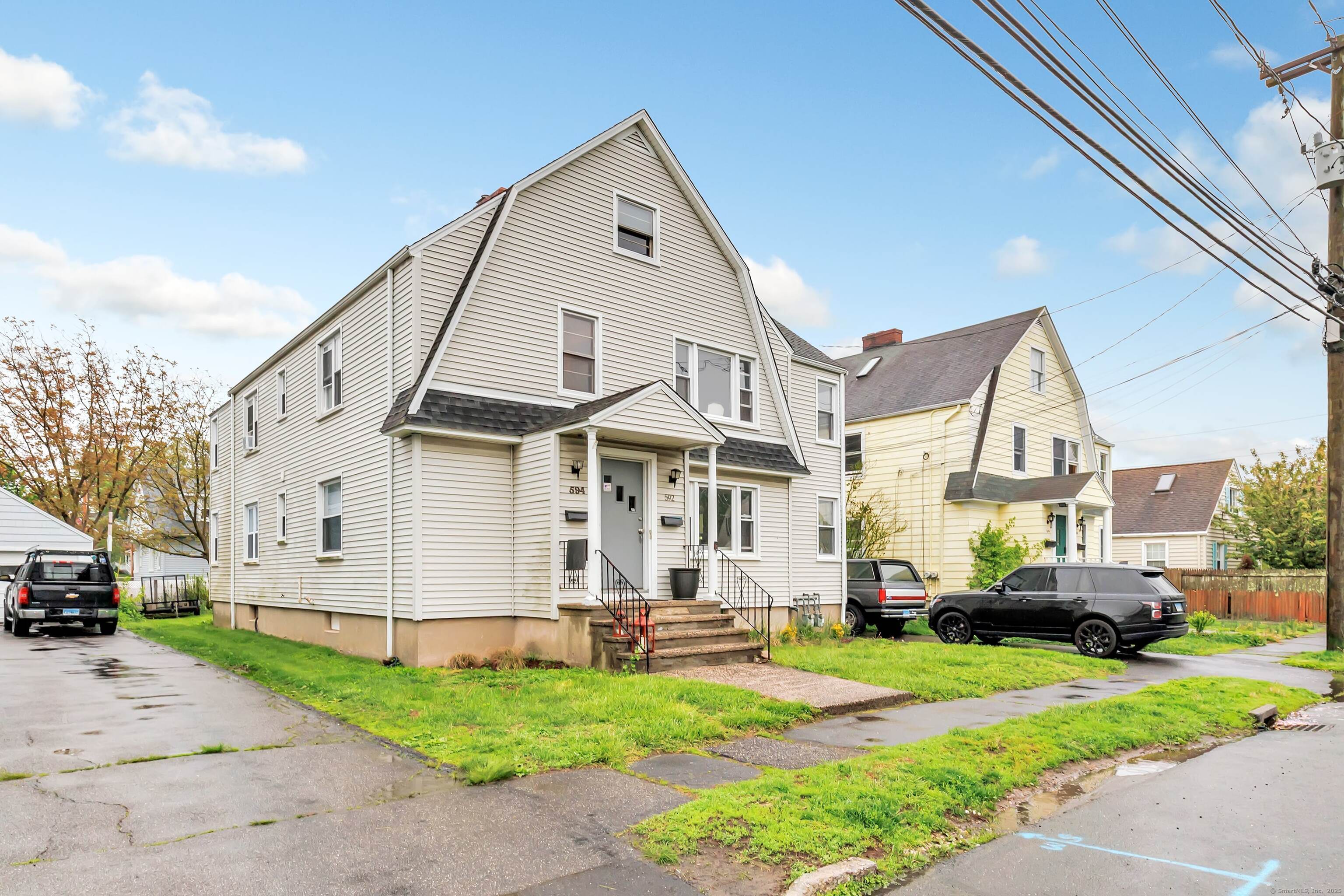 592 Courtland Avenue