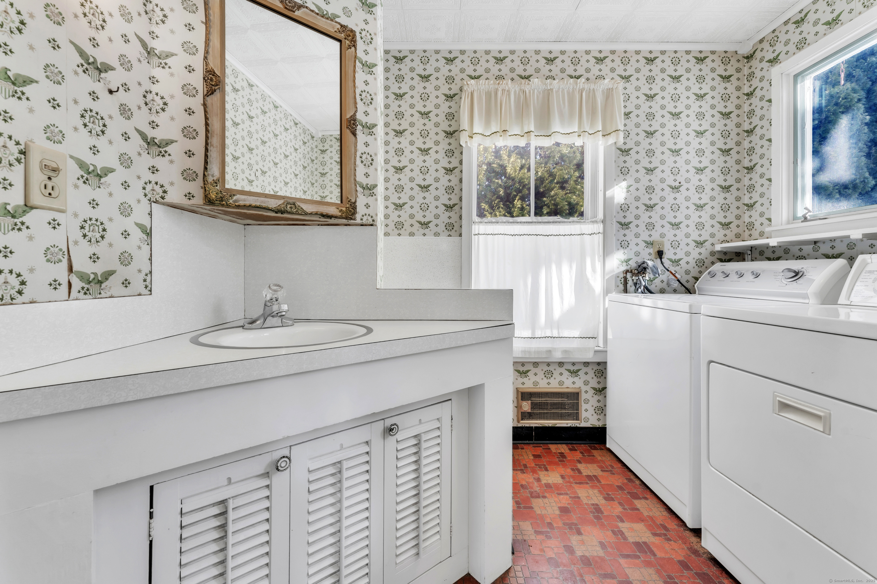 32 Highland Avenue, East Windsor, Connecticut image 13