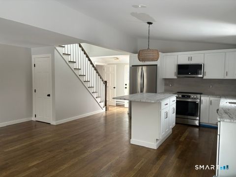 Photo of 13 Mill Street, Glastonbury, CT 06033 (MLS # 24146485)