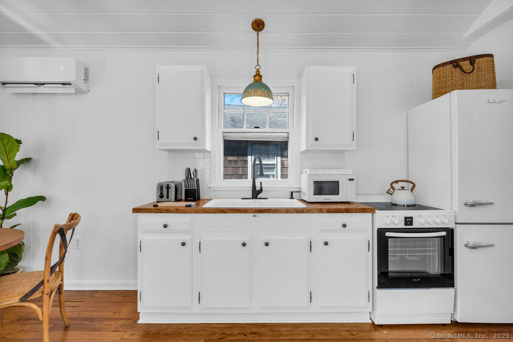 69 Waterside Lane 3
