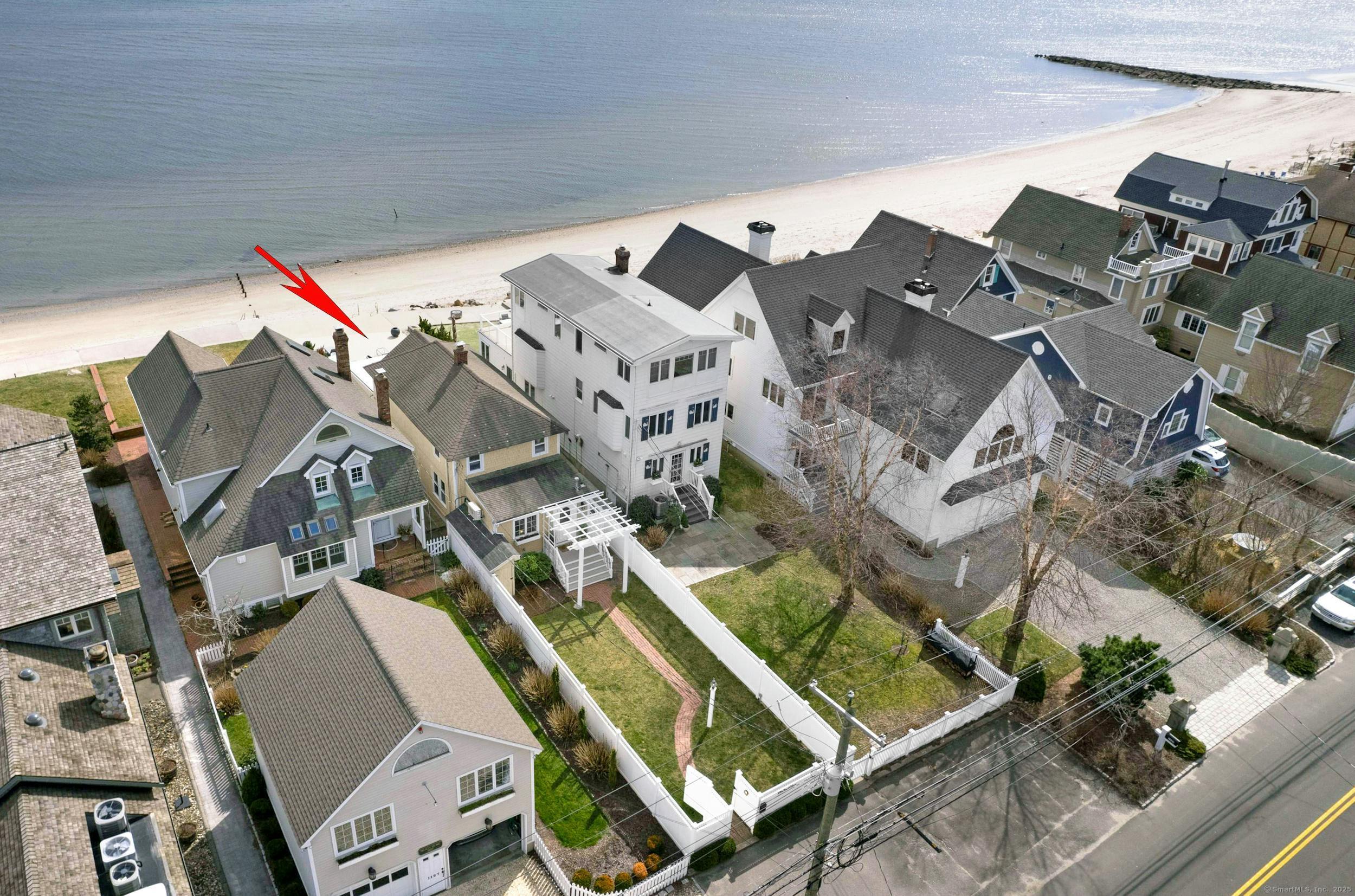 Rental Property at Fairfield Beach Road, Fairfield, Connecticut - Bedrooms: 4 
Bathrooms: 2 
Rooms: 6  - $11,000 MO.