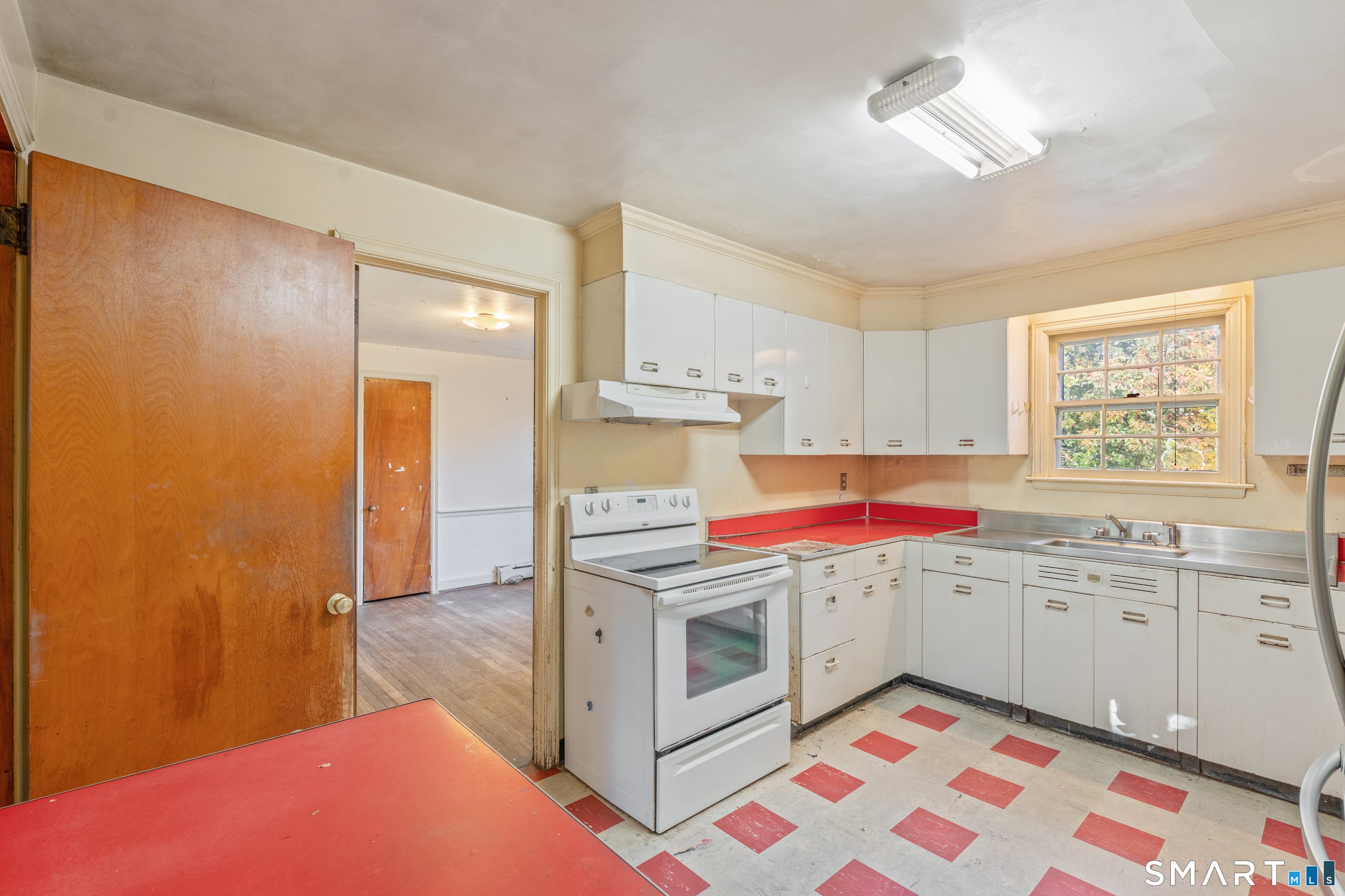 290 Tunxis Road