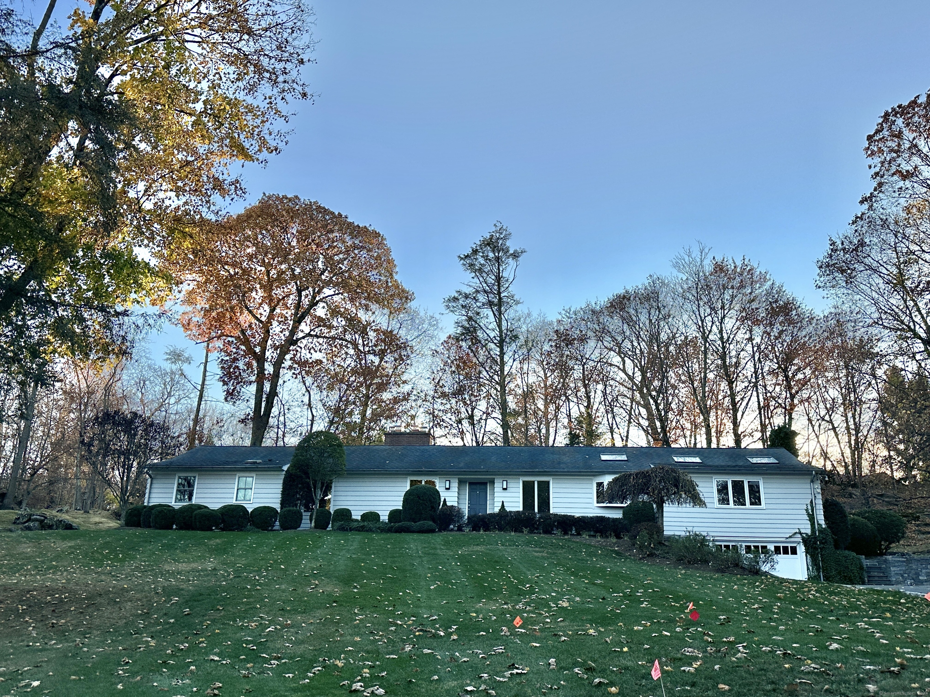 Rental Property at 8 Manitou Road, Westport, Connecticut - Bedrooms: 4 
Bathrooms: 3 
Rooms: 8  - $10,000 MO.