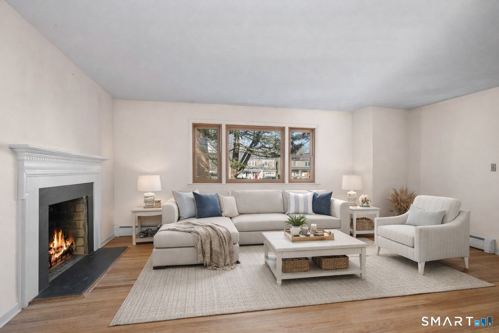 Photo of 18 Griffith Road, Greenwich, CT 06878 (MLS # 24148843)