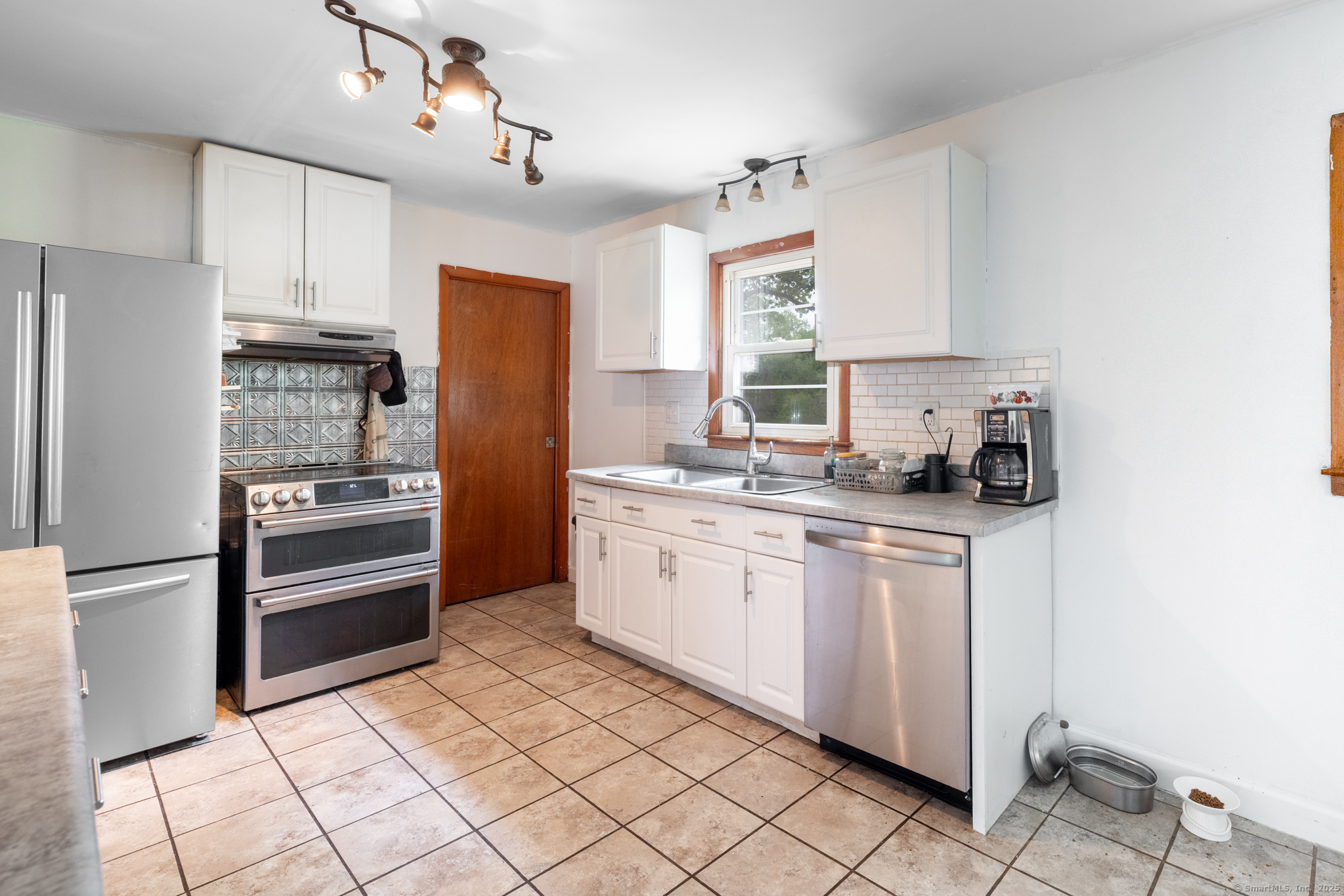 28 Bingham Street, Bristol, Connecticut image 7