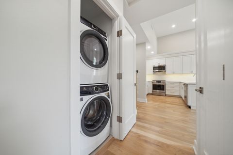 Tiny photo for 8 Husted Lane #2D, New Canaan, CT 06840 (MLS # 24150806)